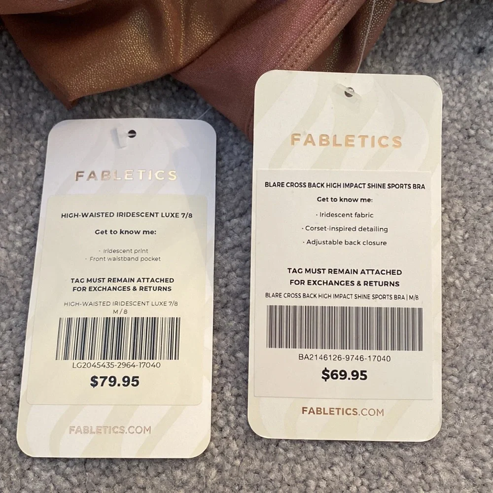 Fabletics Workout Set - Picture 4 of 4